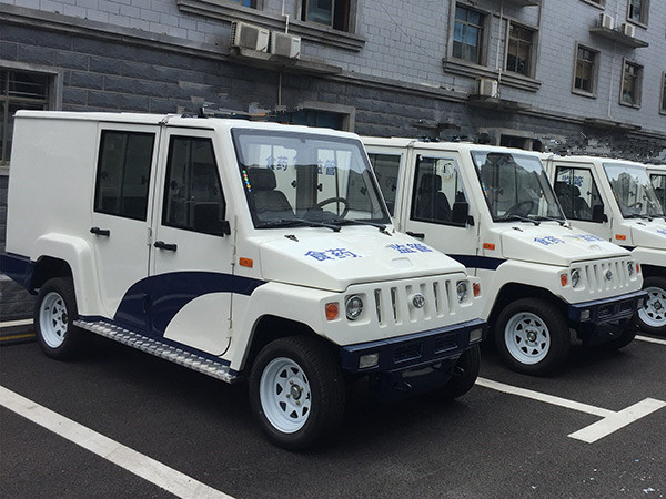 C款封閉式4座電動巡邏車